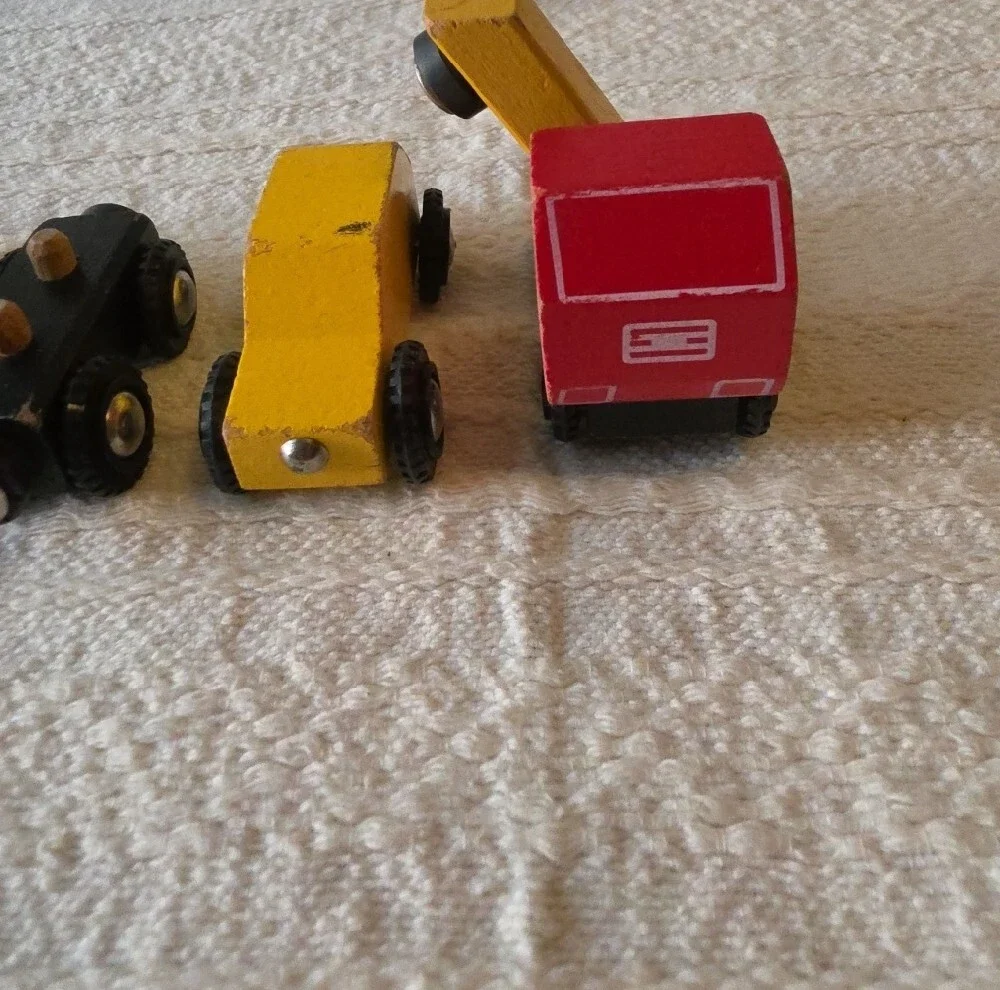 Vintage 4 Pc Of Classic BRIO magnetic Wooden Vehicles From The 1980s